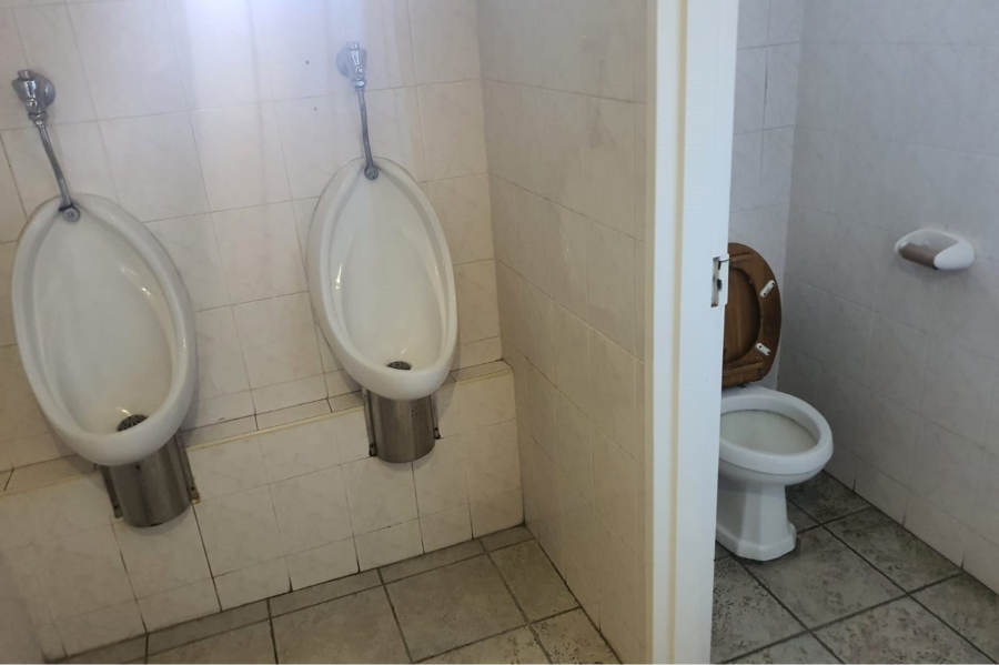To Let commercial Property for Rent in Humerail Eastern Cape